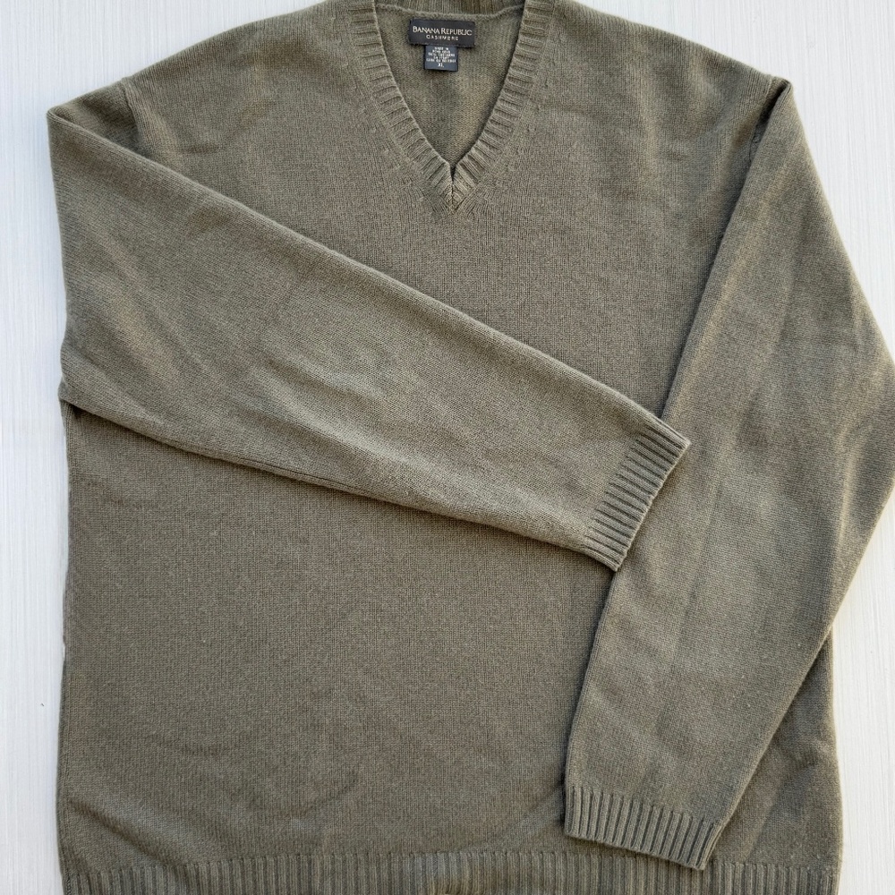 Men’s Cashmere sweater Banana Republic